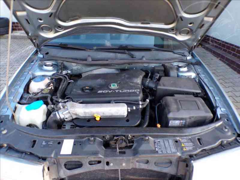 Škoda Octavia 1,8 T XENONY,TAŽNÉ ZAŘÍZENÍ - foto 13