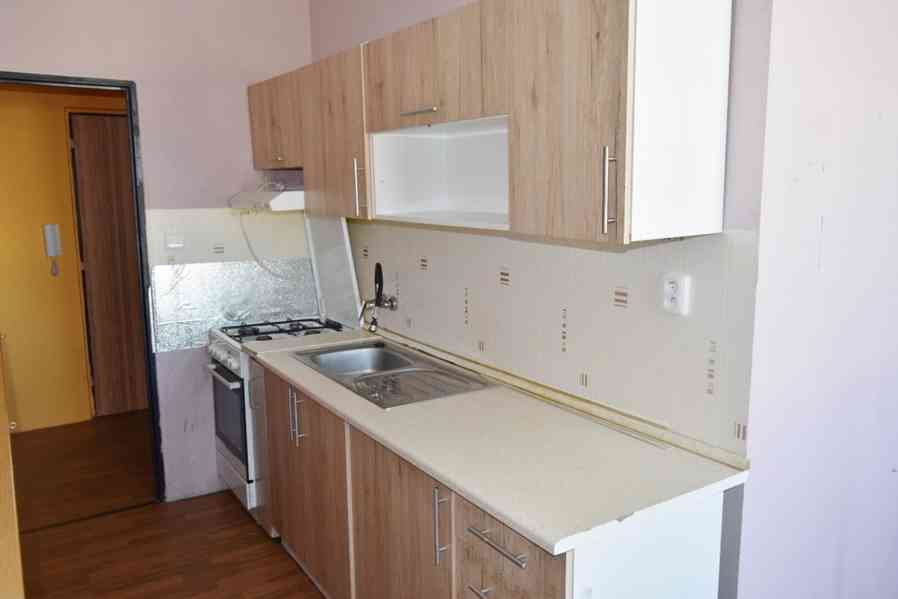 Prodej bytu 3+1 ve Dvoře Králové nad Labem - foto 3