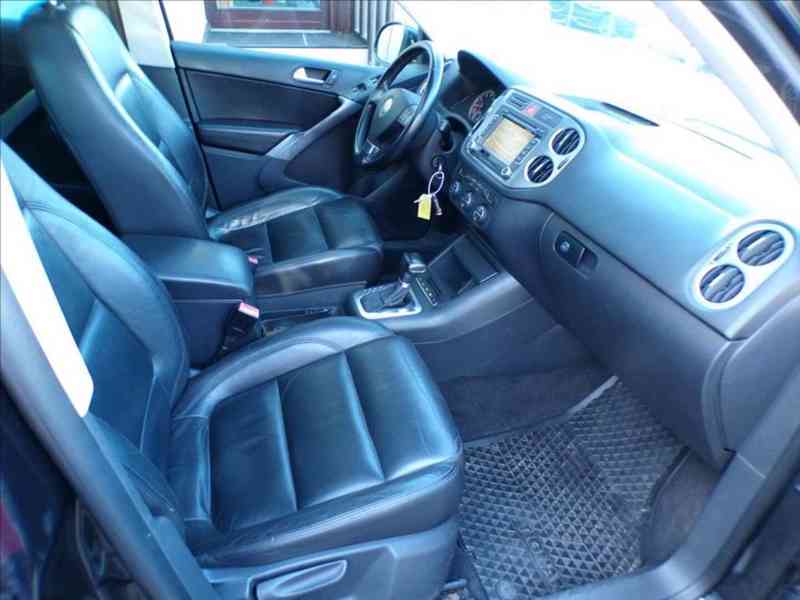 VW Tiguan 2,0 TDI AUTOMAT , TAŽ. ZAŘÍZENÍ - foto 12