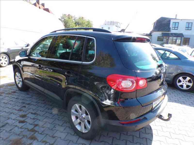 VW Tiguan 2,0 TDI AUTOMAT , TAŽ. ZAŘÍZENÍ - foto 3