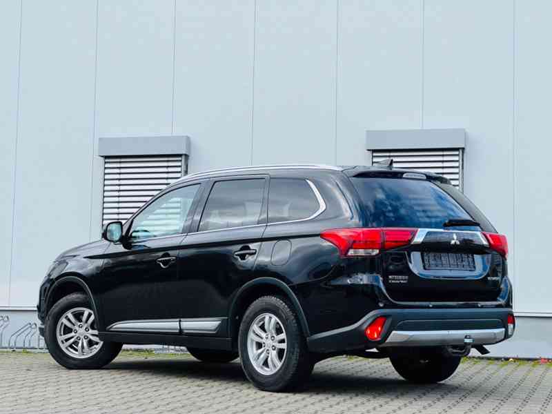 Mitsubishi Outlander 2,2DI-D 4x4 110kw - foto 10