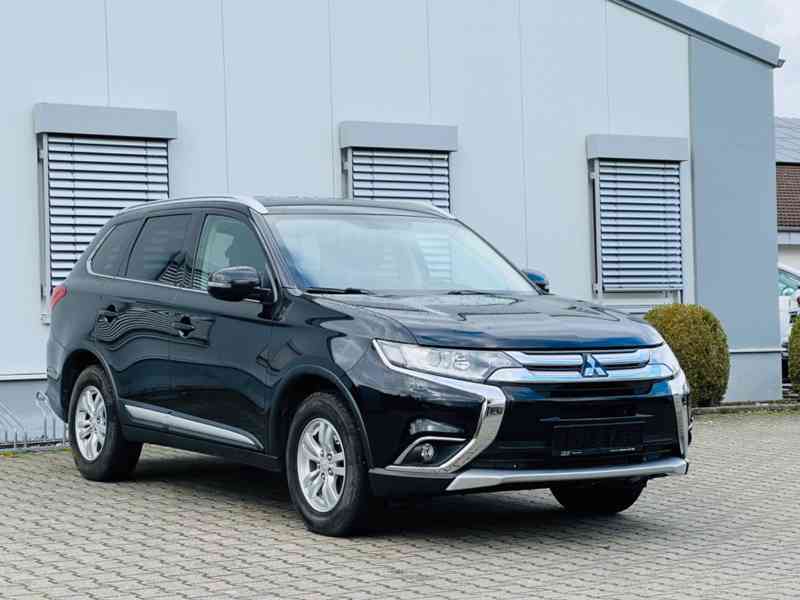 Mitsubishi Outlander 2,2DI-D 4x4 110kw - foto 12