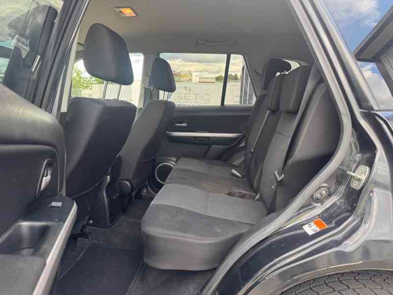 Suzuki Grand Vitara 2.0i Comfort benzín 103kw - foto 9