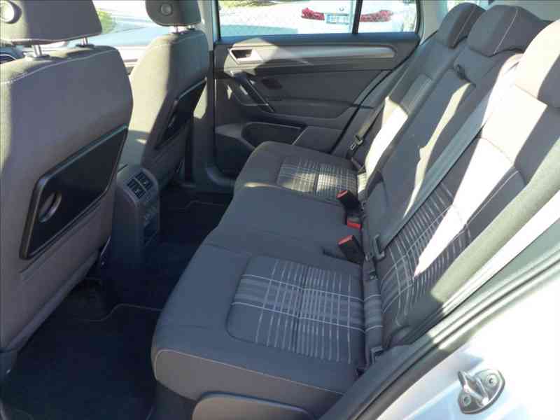 Volkswagen Golf Sportsvan 1,2 TSI DIGI AC VÝHŘEV SERVIS - foto 6