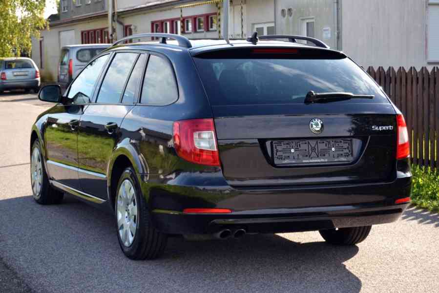 Škoda Superb 2.0 TDI 103kW DSG Active Navi kombi - foto 2