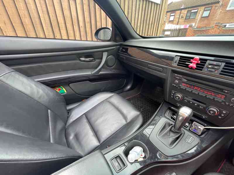 BMW 325i Cabrio RHD - UK plates - foto 11