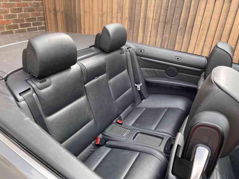 BMW 325i Cabrio RHD - UK plates - foto 9