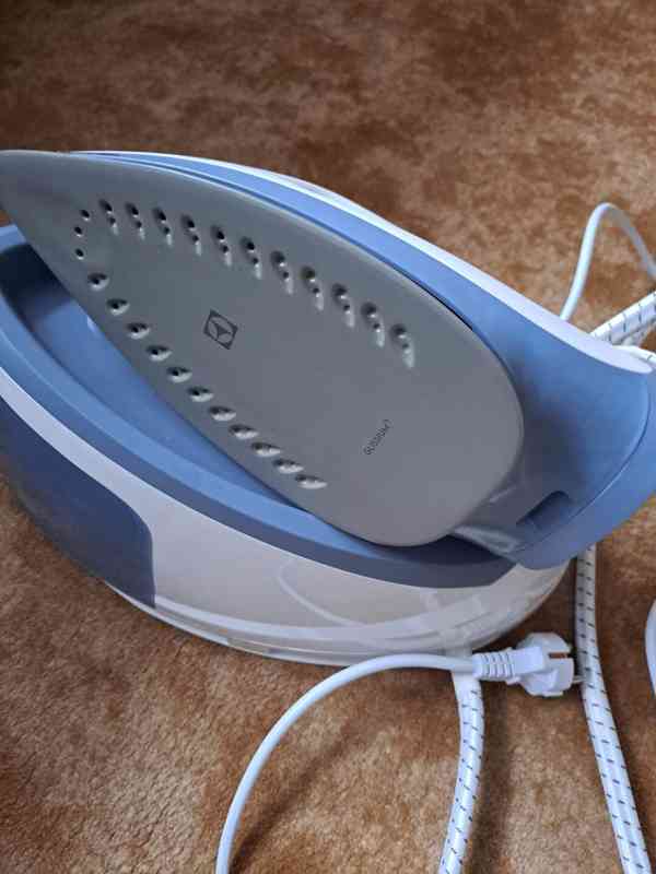 Žehlička, parní generátor  - foto 3