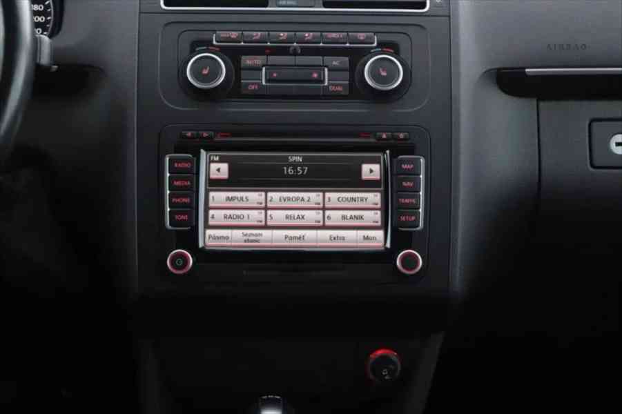 Volkswagen Tiguan 1,6   TDI 77 kW DSG7 - foto 7