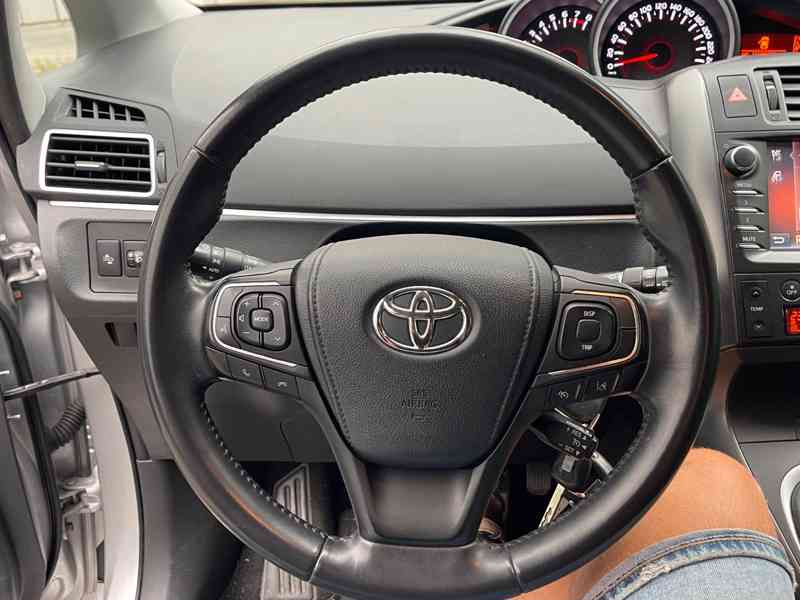 Toyota Verso 1,8i Comfort benzín 108kw - foto 9