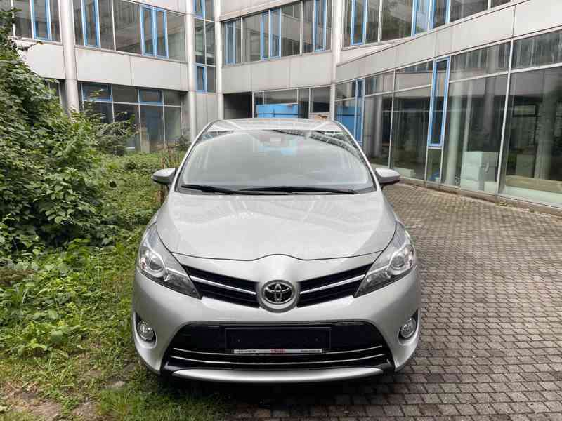 Toyota Verso 1,8i Comfort benzín 108kw - foto 6