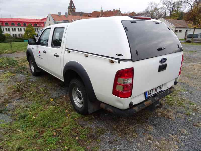 Ford Ranger Double cab 2.5 4x4 (6.) - foto 4