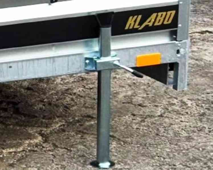 Přívěsný vozík brzděný 1300Kg, 2,65m x 1,30m, DPH - foto 18