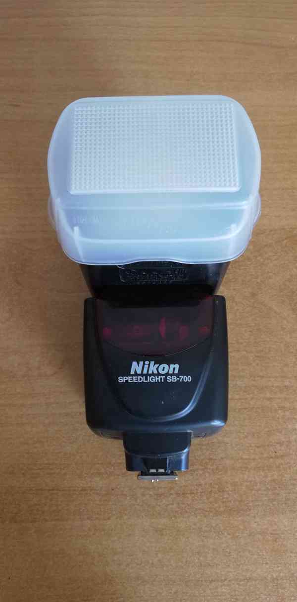 Externý blesk Nikon SB-700  - foto 3