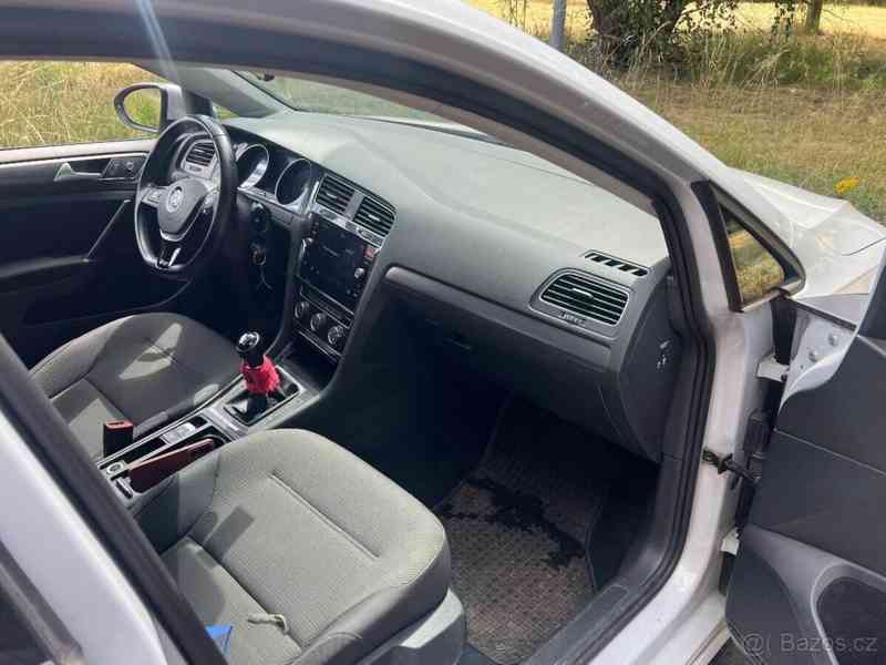 Volkswagen Golf 2,0   7 - foto 9