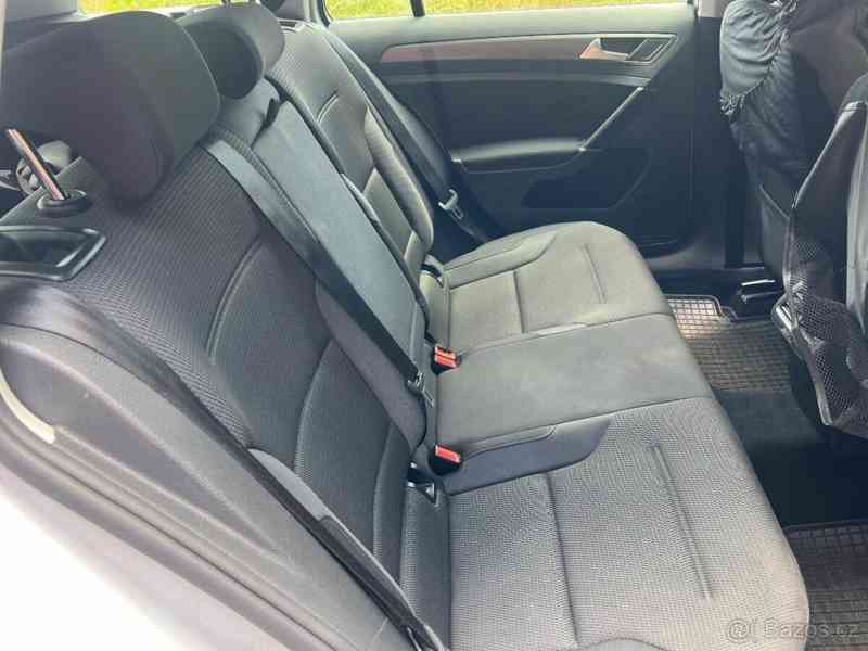 Volkswagen Golf 2,0   7 - foto 7