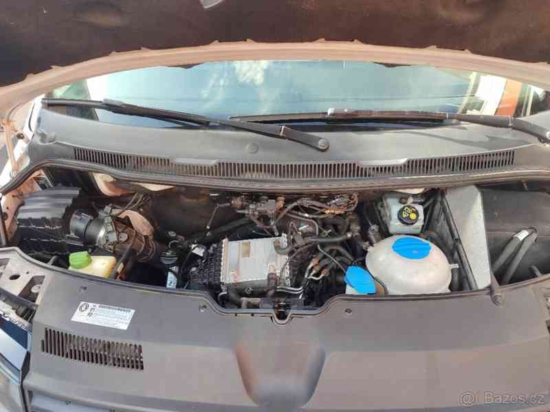 Volkswagen Caravelle 2,0   T6 tdi - foto 8