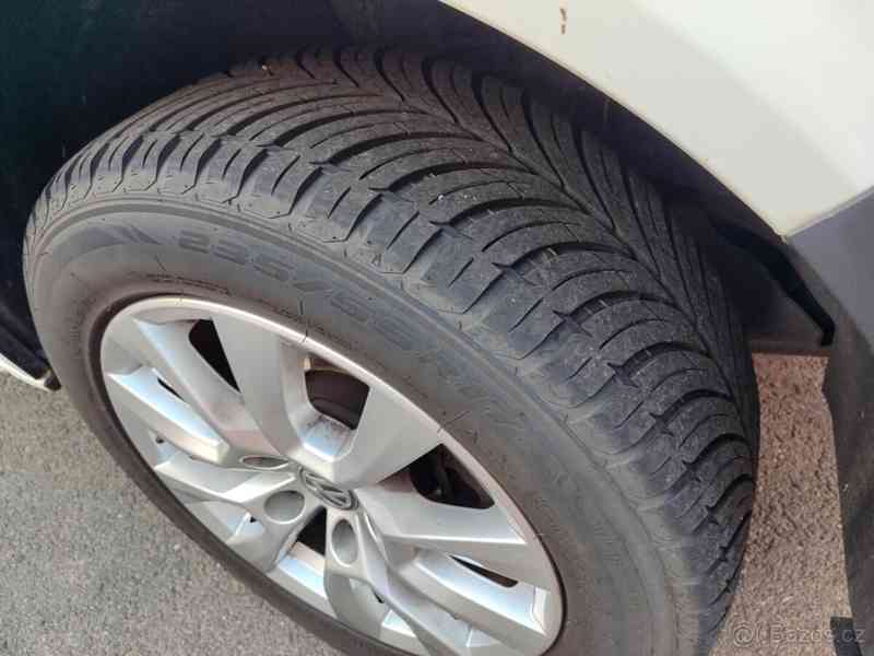 Volkswagen Caravelle 2,0   T6 tdi - foto 7