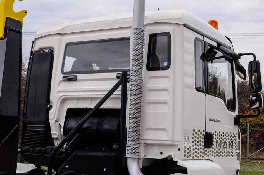 MAN TGA 18.320 - HÁKOVÝ NOSIČ KONTEJNERŮ EU4 - foto 12