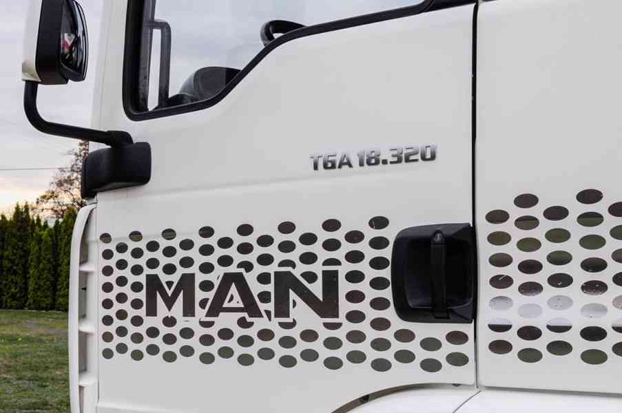 MAN TGA 18.320 - HÁKOVÝ NOSIČ KONTEJNERŮ EU4 - foto 28