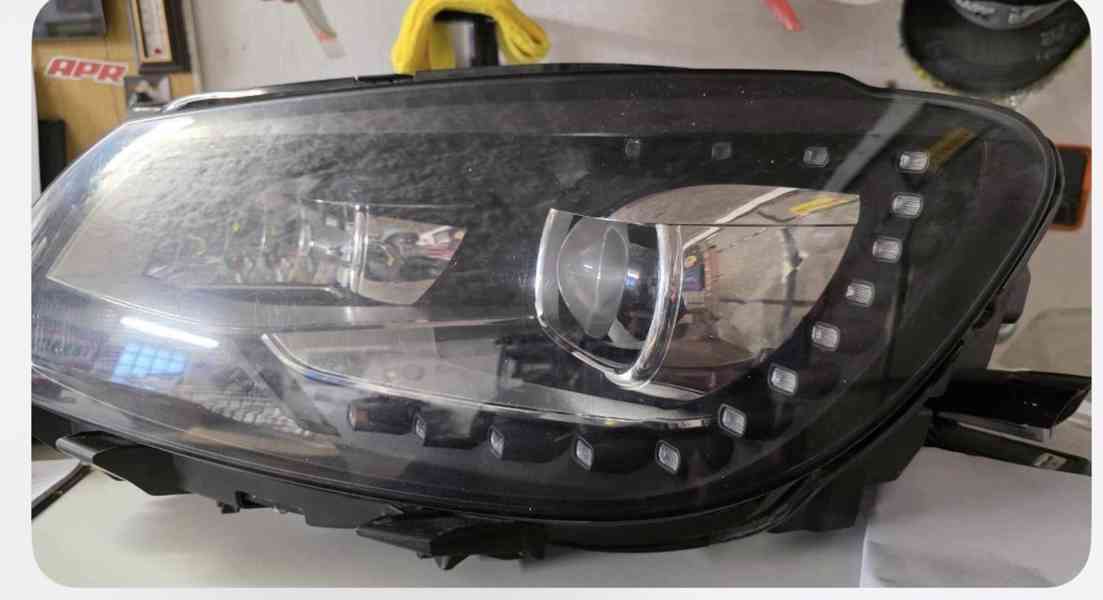 VW TOURAN Facelift 2010-15 BI-XENON 1T1941751E přední levý - foto 3