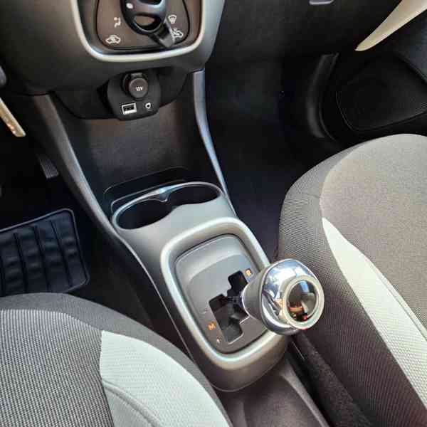 toyota aygo automat - foto 12