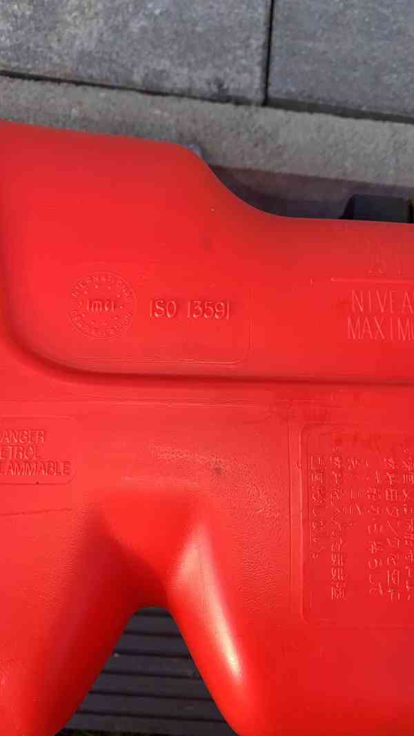 Prodám Yamaha Fuel tank 25L - foto 4