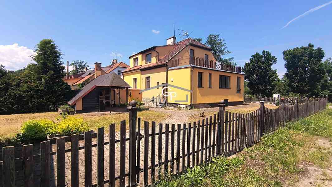 Prodej RD 3+1 s garáží a zahradou, Netolice - foto 3