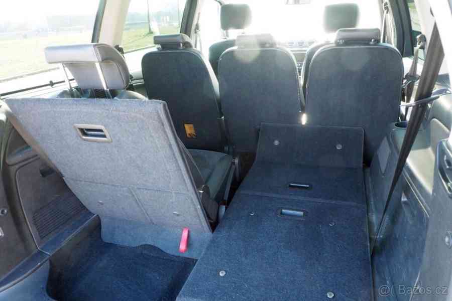 Ford Galaxy 2,2   TDCi Titanium - foto 15