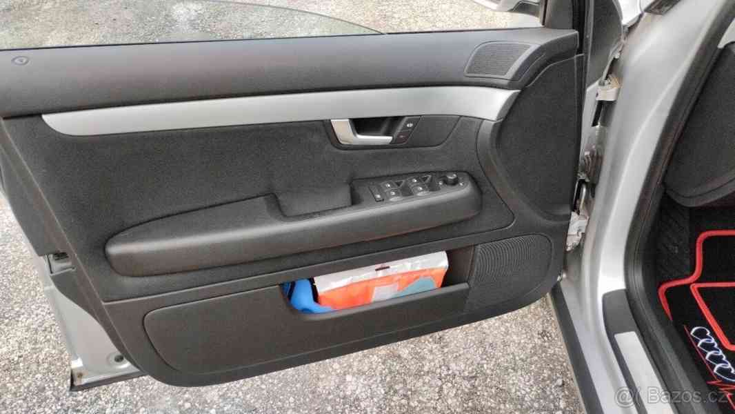 Audi A4 2,0 B7 - foto 17