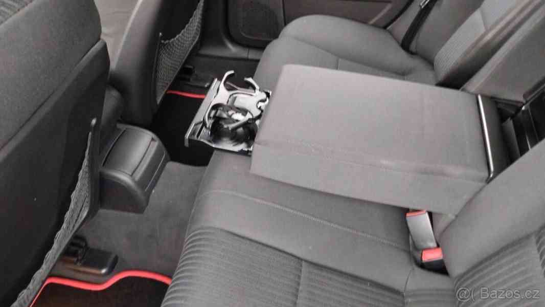 Audi A4 2,0 B7 - foto 13