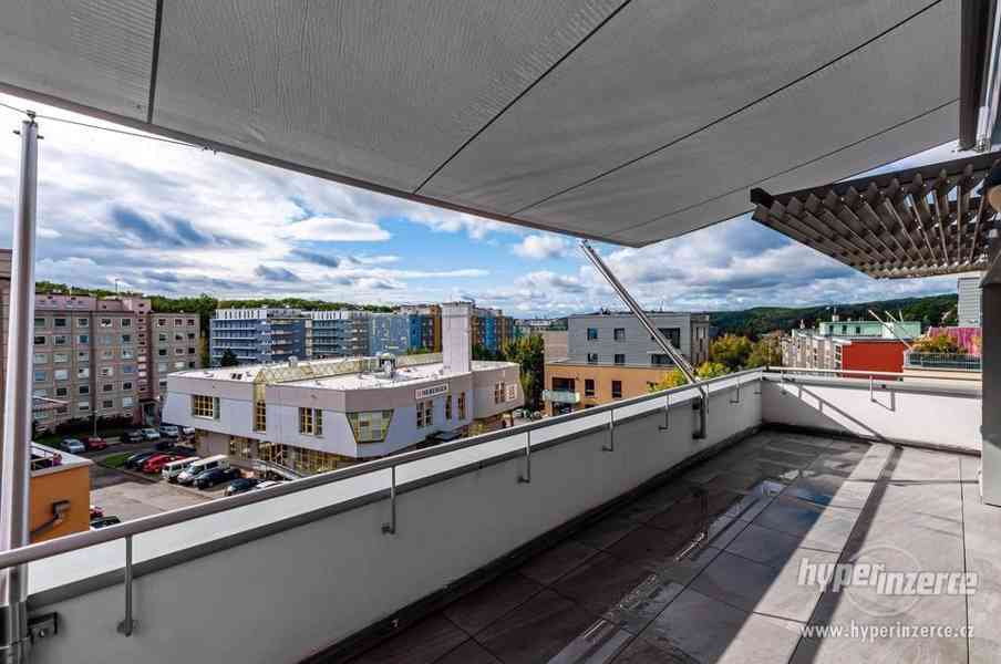 Pronájem luxusního bytu 4kk (200 m2) s 2x garážovým stáním, terasa 32 m2, Praha 4, Na Lysinách - foto 5