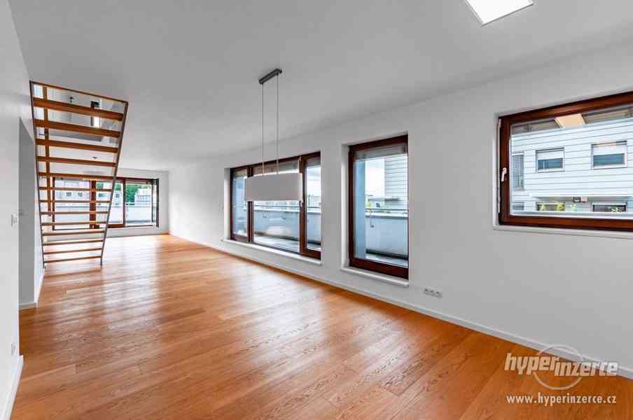 Pronájem luxusního bytu 4kk (200 m2) s 2x garážovým stáním, terasa 32 m2, Praha 4, Na Lysinách - foto 25