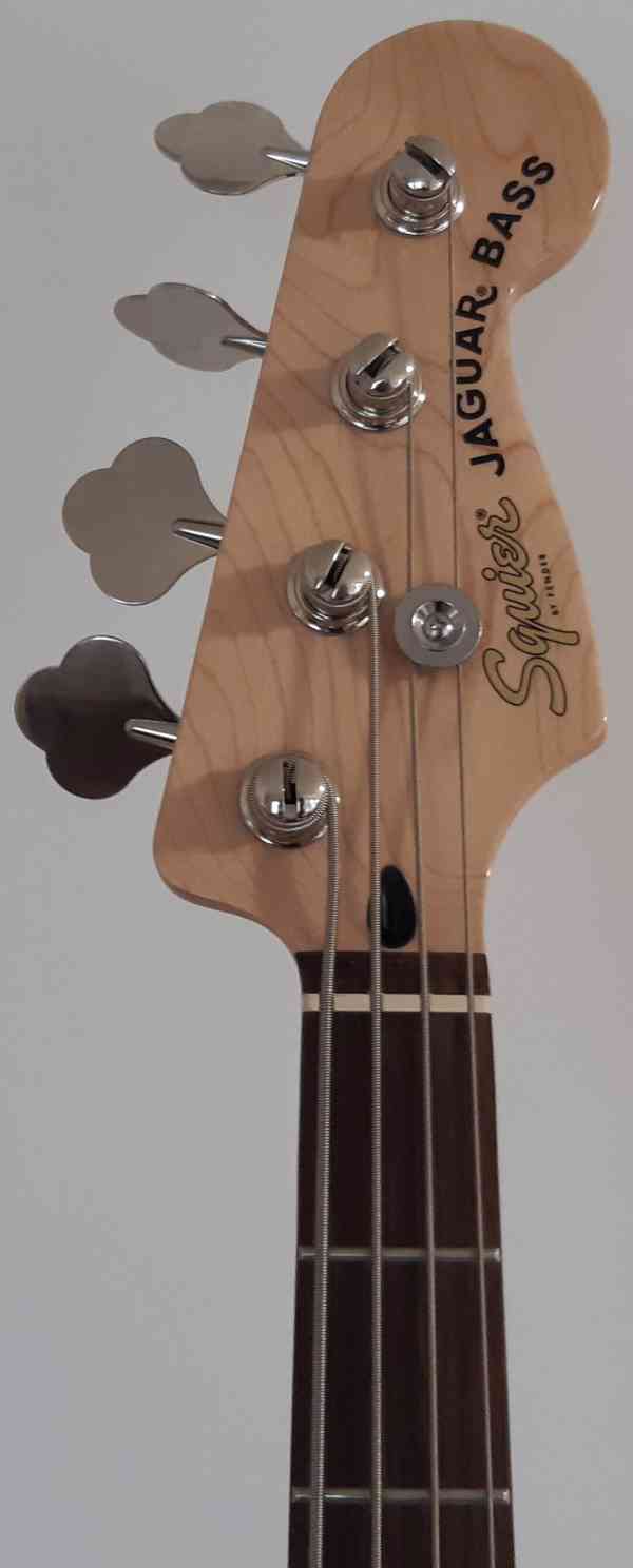 Baskytara - SQUIER JAGUAR BASS  - foto 3