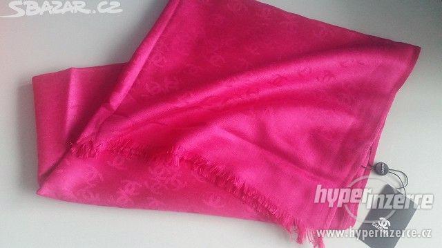 šátek Chanel růžová - foto 5