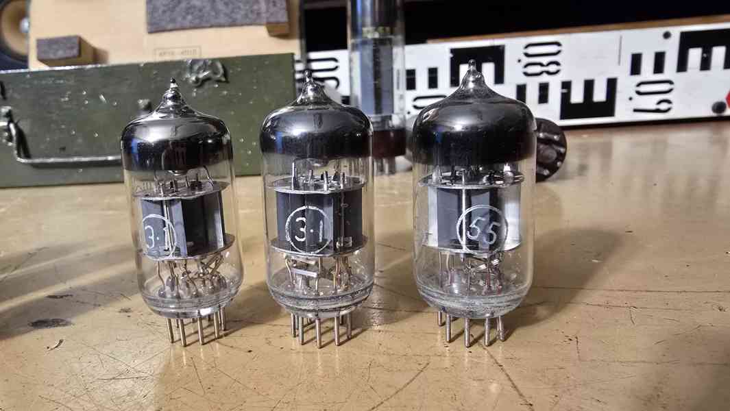 ELEKTRONKY TESLA a vojenské USSR r. 1962 v krabici - foto 6
