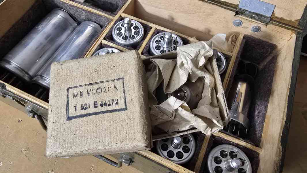 ELEKTRONKY TESLA a vojenské USSR r. 1962 v krabici - foto 22