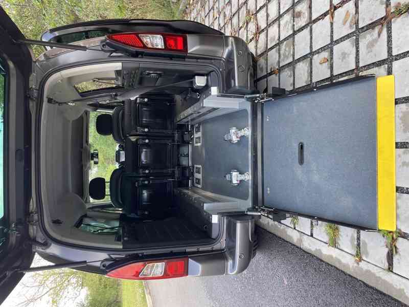 Peugeot Partner: rampa pro vozíčkáře - foto 7