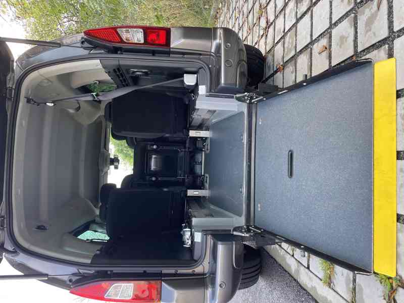 Peugeot Partner: rampa pro vozíčkáře - foto 4