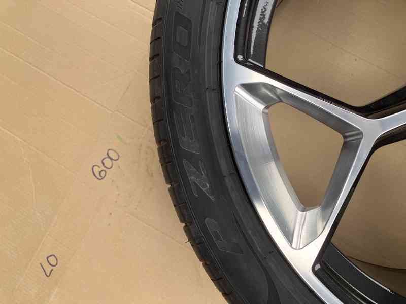 4M8601025CM alu kolo kola r23 rsq8 sq8 chrom - foto 7