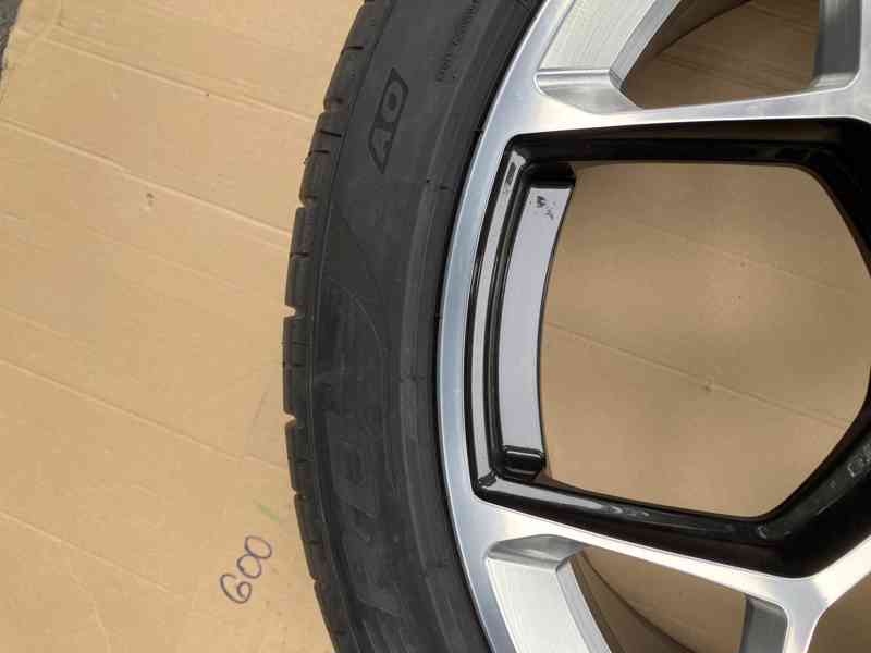 4M8601025CM alu kolo kola r23 rsq8 sq8 chrom - foto 8