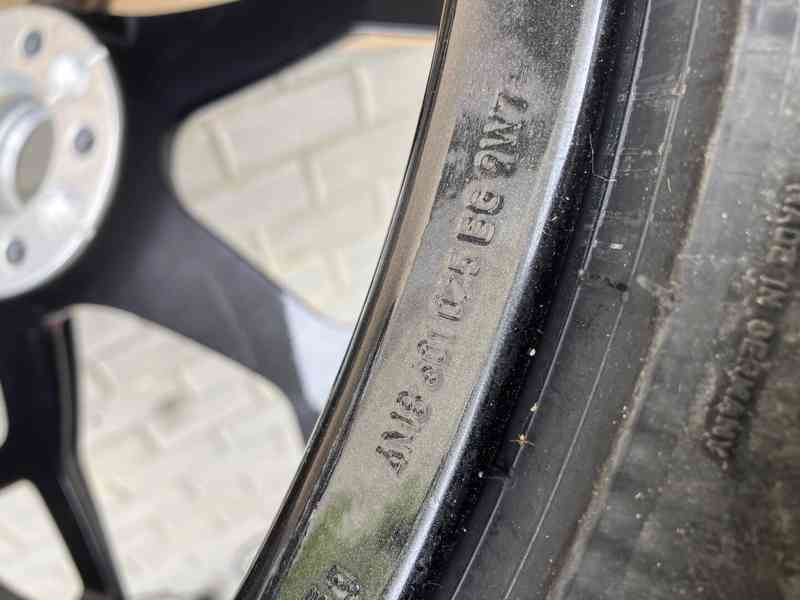 4M8601025CM alu kolo kola r23 rsq8 sq8 chrom - foto 16