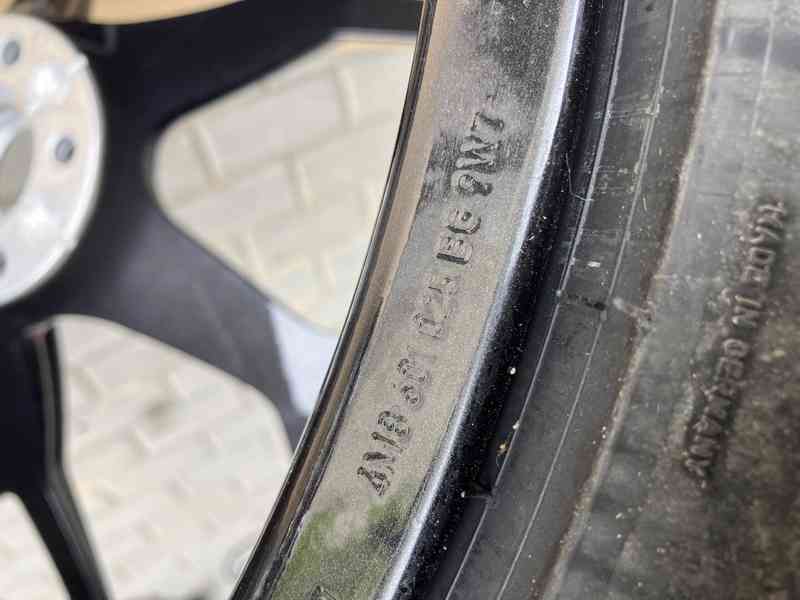 4M8601025CM alu kolo kola r23 rsq8 sq8 chrom - foto 15