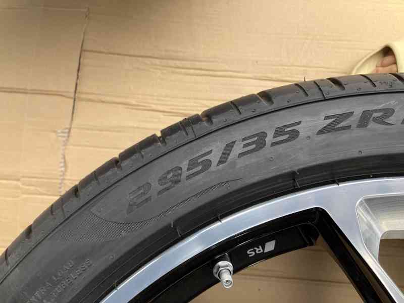 4M8601025CM alu kolo kola r23 rsq8 sq8 chrom - foto 5
