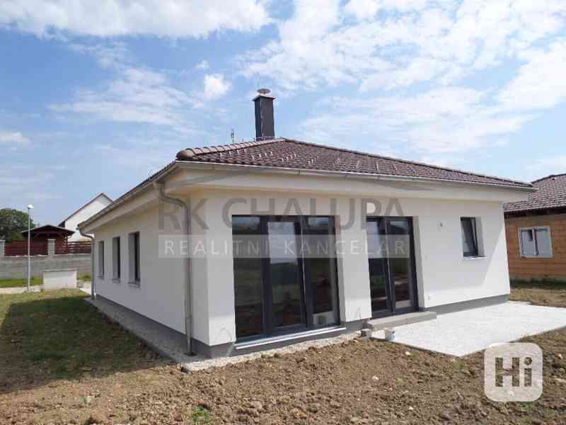 Prodej stavebního pozemku, výměra 1049 m2, Hosín u Českých Budějovic - foto 3