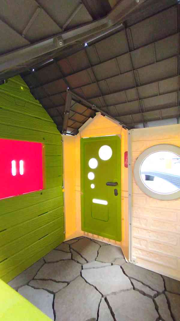 Zahradní dětský domeček Smoby - foto 3