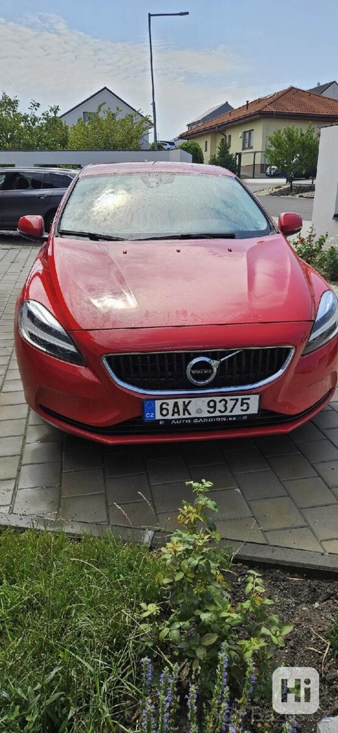Volvo V40 D2 - foto 1