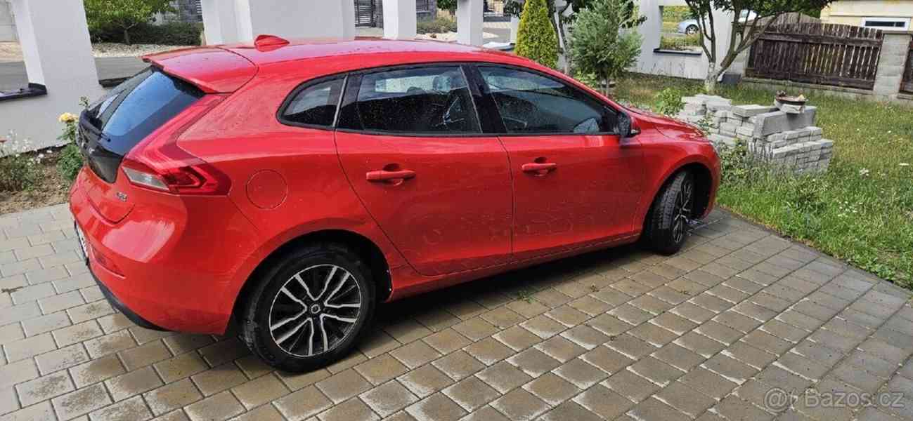 Volvo V40 D2 - foto 2