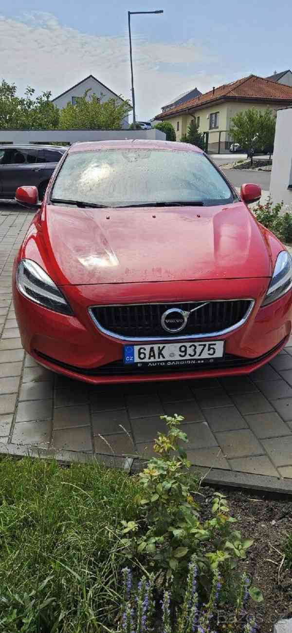 Volvo V40 D2 - foto 1