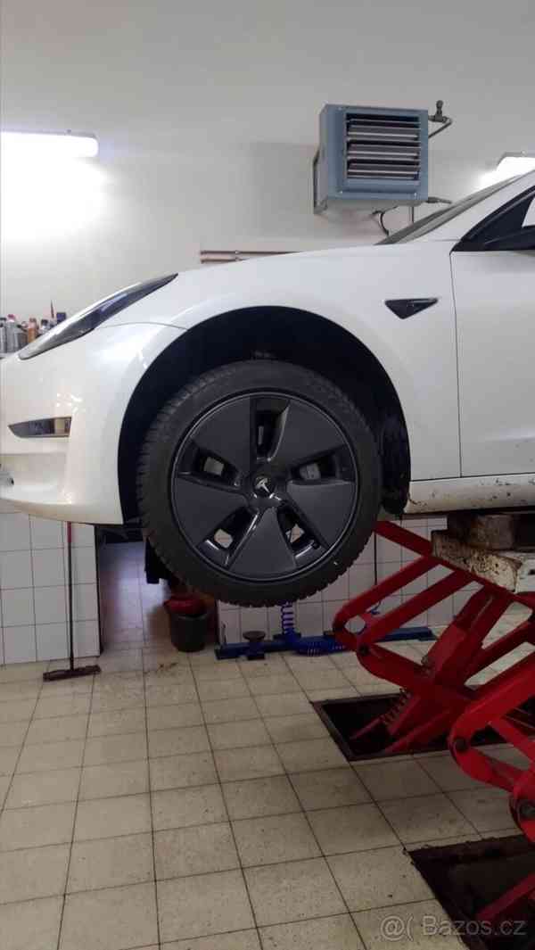 Tesla Model 3 LR 4x4, 62tis km, PLNÝ refresh - foto 2